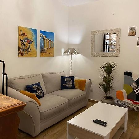 Charmante Maison Avec Exterieur A Deux Pas Des Remparts إج مورت المظهر الخارجي الصورة