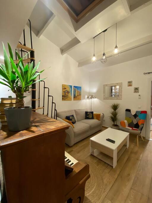Charmante Maison Avec Exterieur A Deux Pas Des Remparts إج مورت المظهر الخارجي الصورة